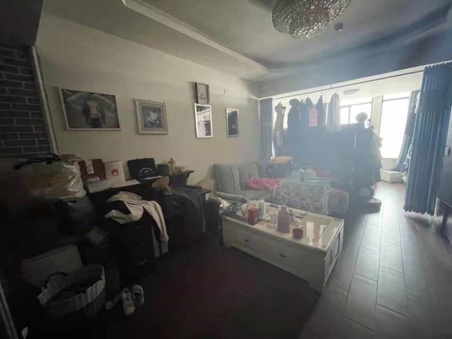 融圣國(guó)際公寓法拍房8、9棟2109房