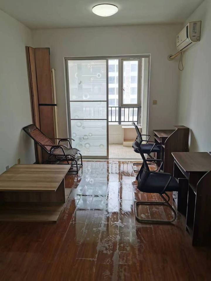 怡海星城法拍房二期107棟、111棟1025房（雙學區(qū)）