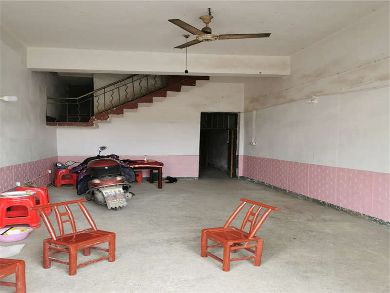 振興路81號(hào)法拍房101、201、301號(hào)