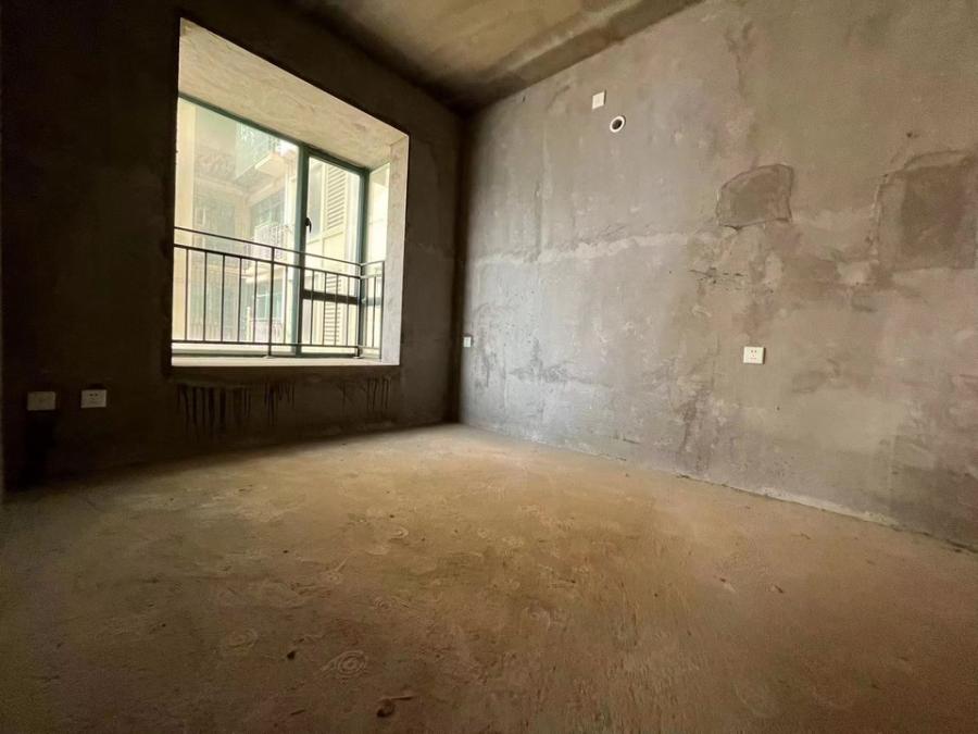 富基世紀(jì)公園法拍房52#、53#棟1106室