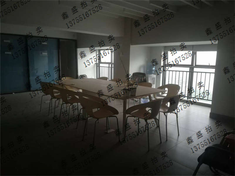 山水華景家苑法拍房B座1704、1706、1707、1708號(hào)房及室內(nèi)家具物品