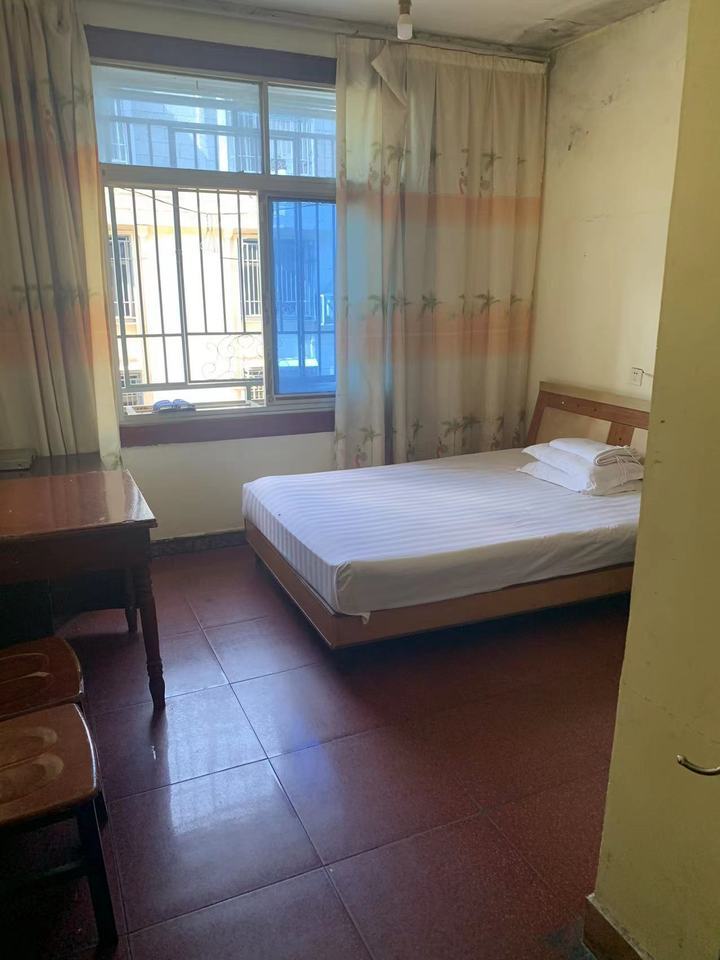 星沙鎮(zhèn)三產(chǎn)業(yè)街法拍房6片6組合3、4號101、201、301房