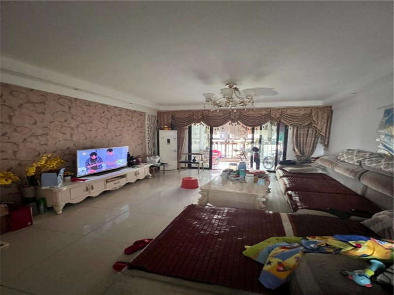 中海國際社區(qū)二期（中海江御名園）法拍房二期二區(qū)3、4棟808房