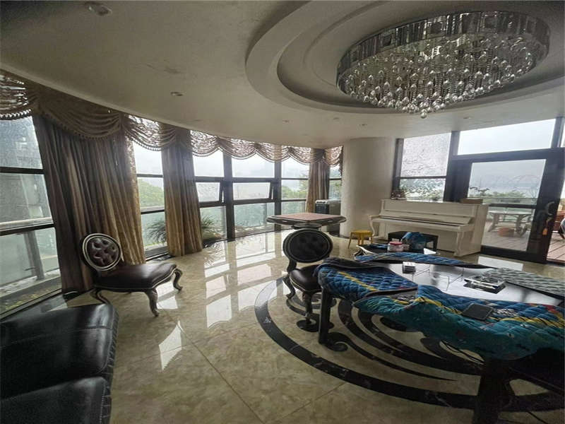 湘江世紀城湘江豪庭法拍房1棟401室（雙學(xué)區(qū)）