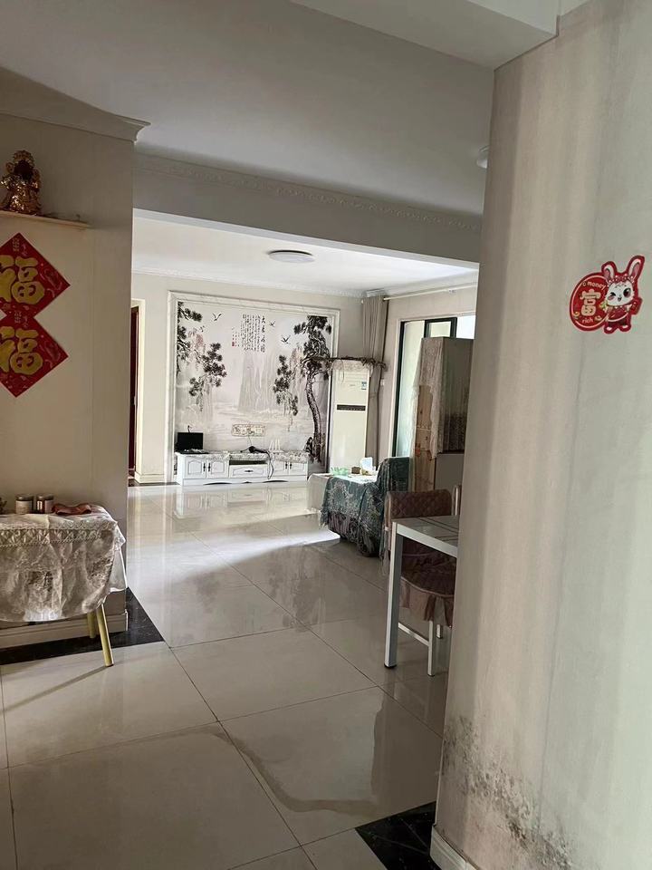 富基世紀(jì)公園法拍房52#、53#棟608室