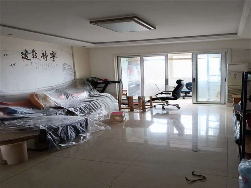 睿智園小區(qū)法拍房1、2棟1803號(hào)房產(chǎn)及室內(nèi)家具家電