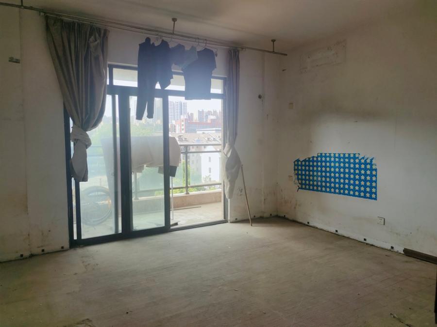 金典商務(wù)中心法拍房1、2、3、4棟618號