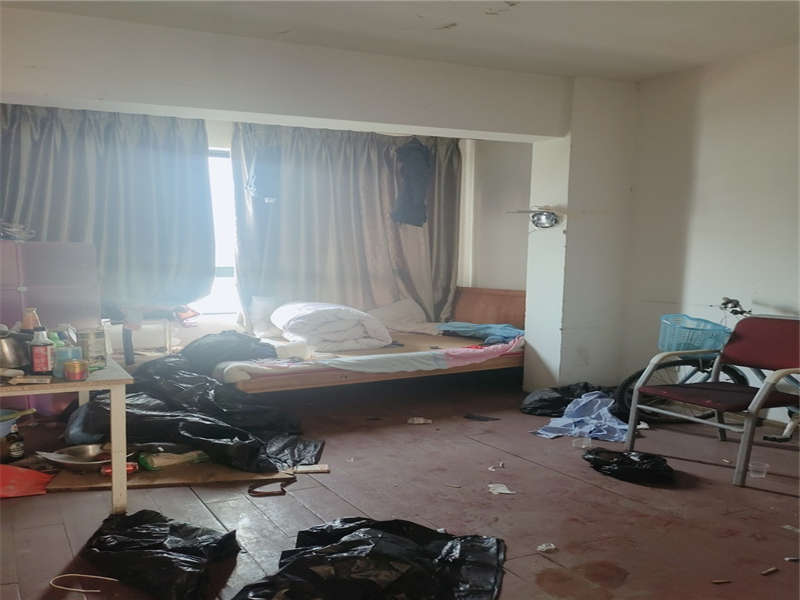 金典商務(wù)中心法拍房1、2、3、4棟611號