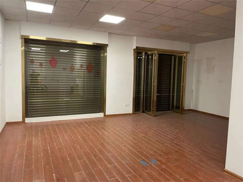 星沙鎮(zhèn)三產(chǎn)業(yè)街法拍房3片6組合1、2號(hào)101室