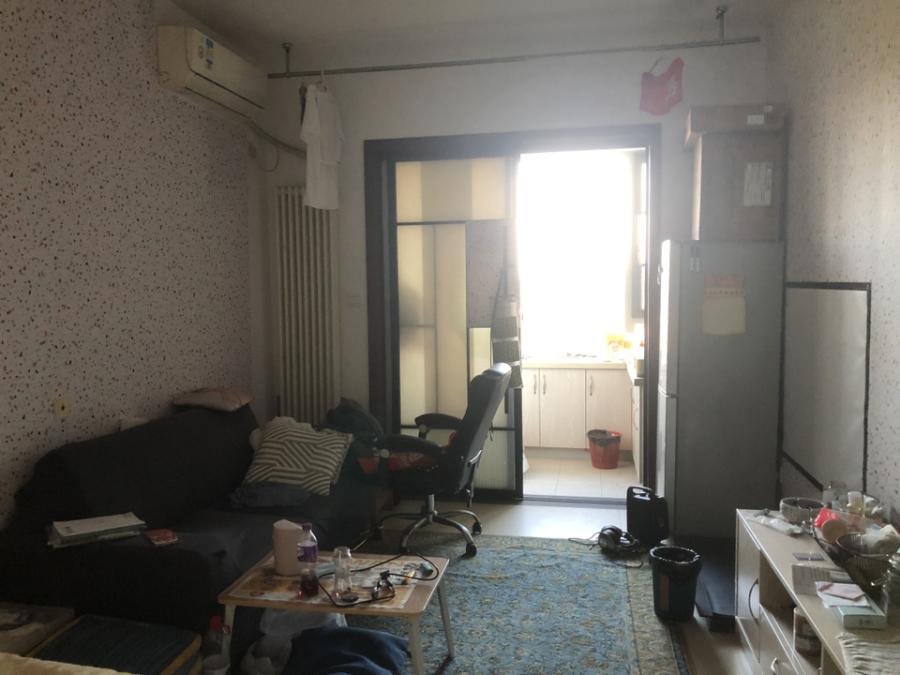 怡海星城法拍房二期107棟、111棟1140號（雙學(xué)區(qū)）