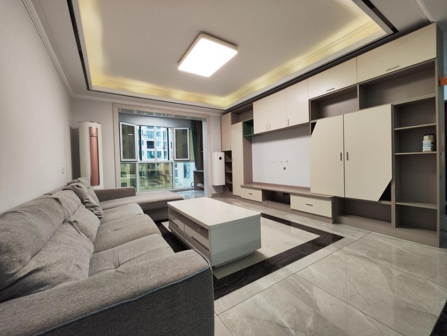 富基世紀(jì)公園法拍房75#、76#棟604室及房屋內(nèi)家具家電