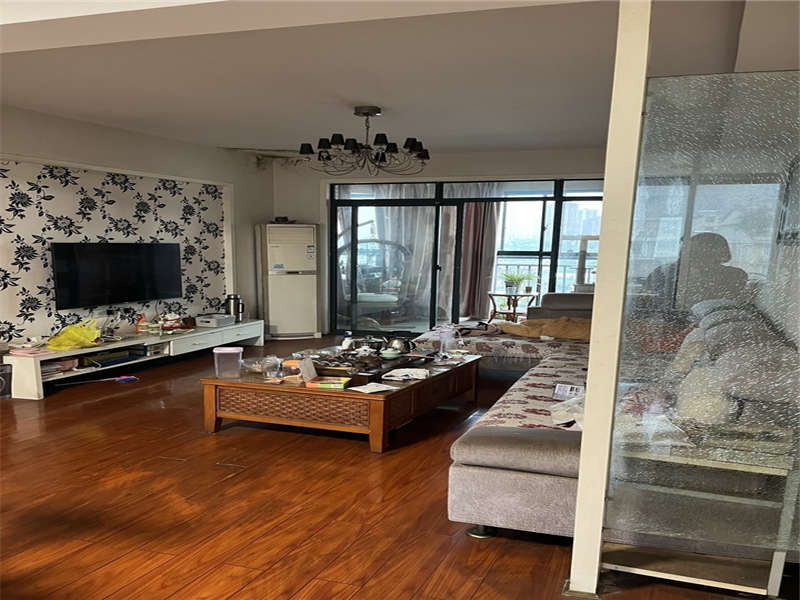 東業(yè)早安星城法拍房3棟1單元703、704室