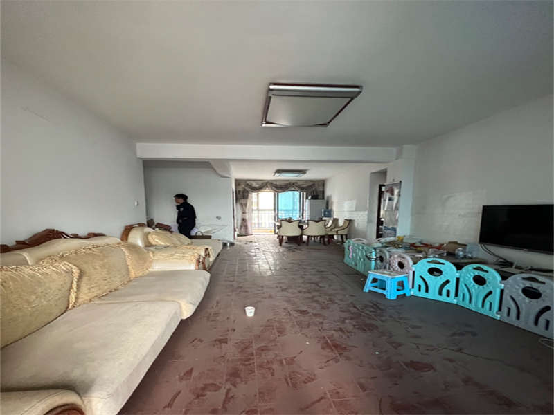 凱通國(guó)際城法拍房7、8、9棟2021號(hào)及室內(nèi)家具家電