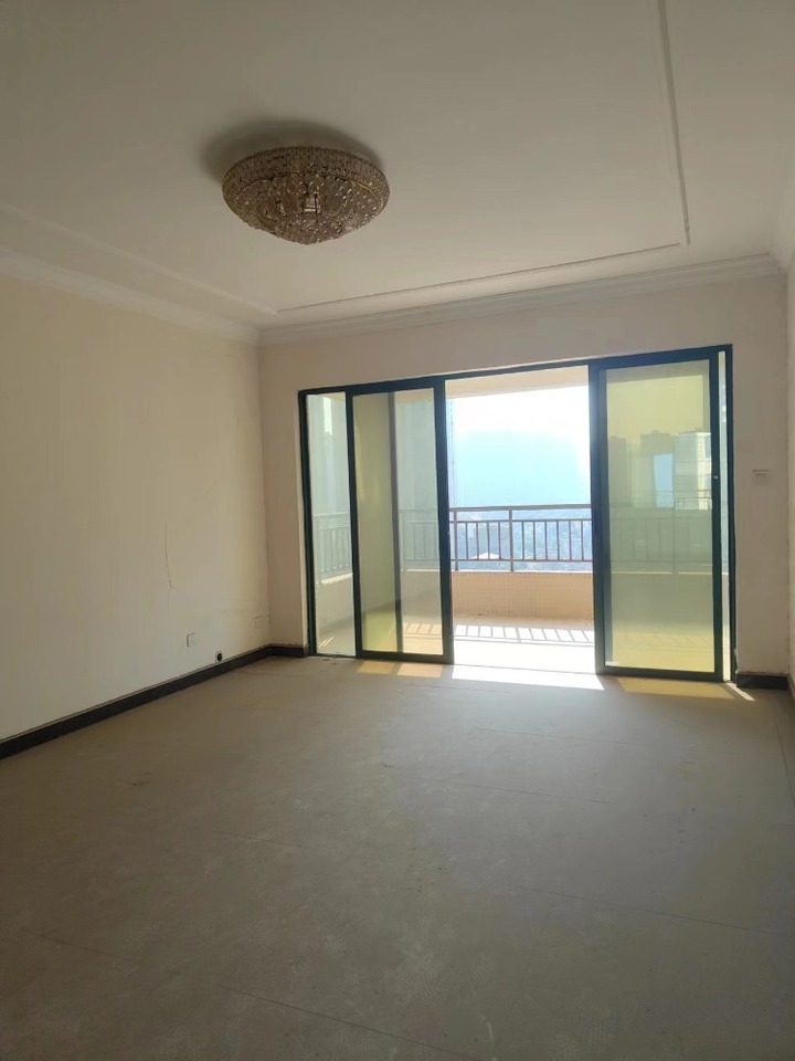 富基世紀(jì)公園法拍房17、18棟1502室