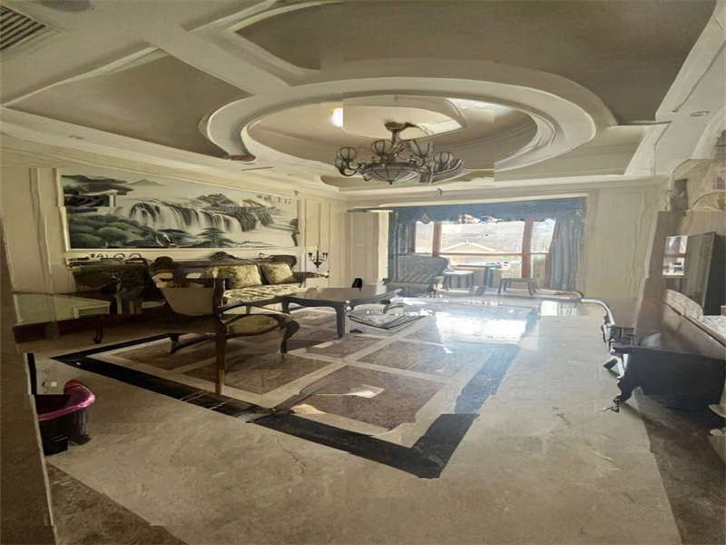 堤亞納灣（沙河城）法拍房9-61棟102、103（雙學(xué)區(qū)）（別墅）