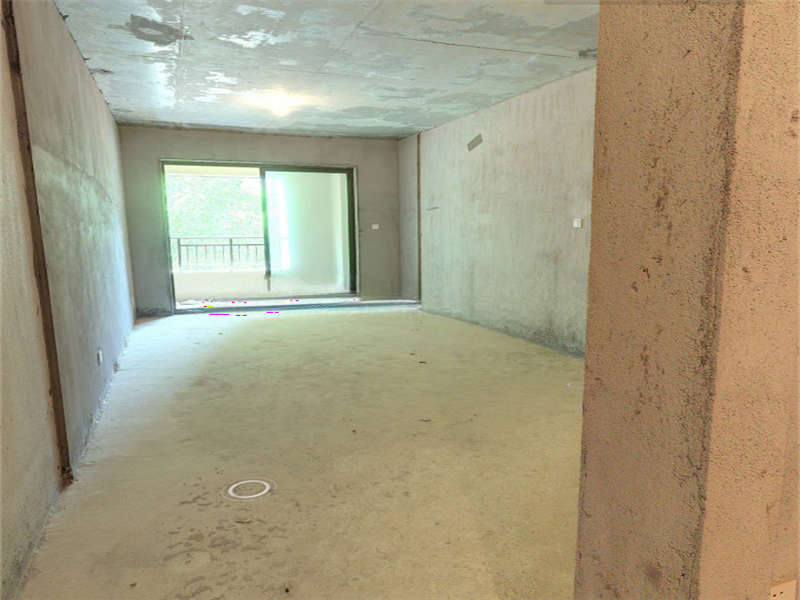 陽(yáng)光城尚東灣（新華都萬家城青云苑）法拍房18棟203號(hào)（雙學(xué)區(qū)）