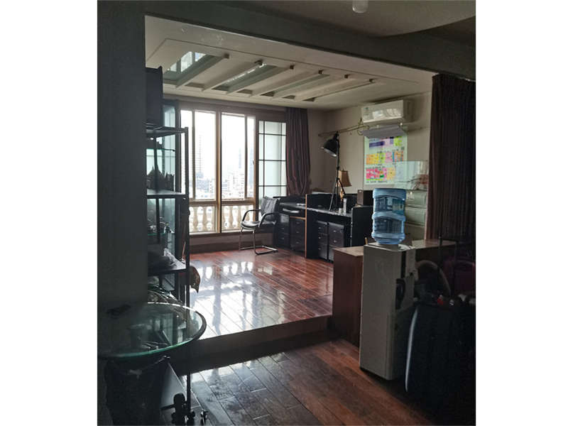 定王府法拍房1303、1403號