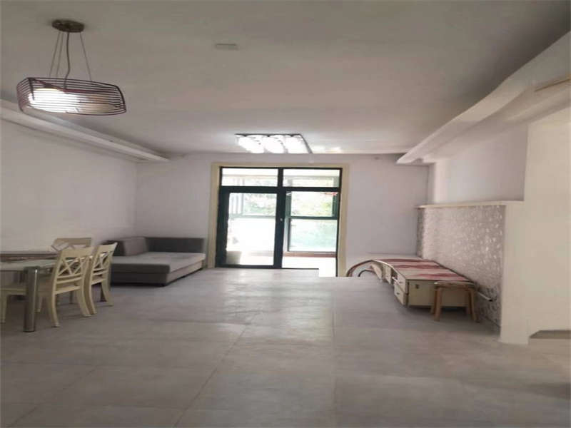 凱樂湘園（北區(qū)）法拍房2棟402號及室內物品