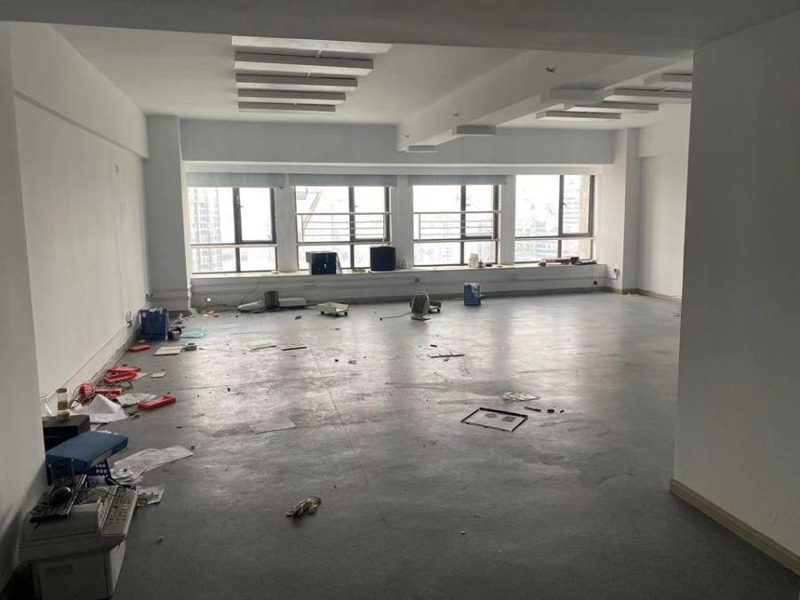 摩天一號(hào)（摩天大廈）法拍房2936-2947室（整體拍賣(mài)）