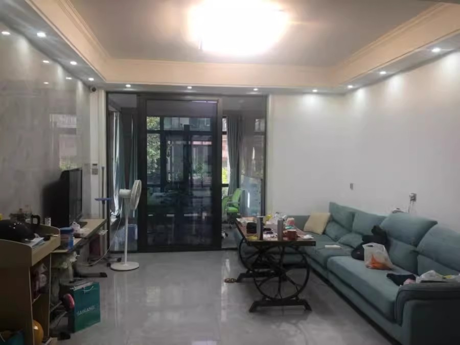 明昇壹城（明昇時(shí)代廣場）法拍房04地塊22棟202（雙學(xué)區(qū)）