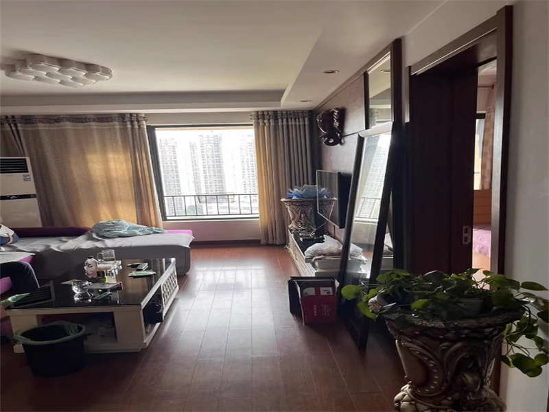 萬科金域華府法拍房三、四期2棟、3棟、商業(yè)B區(qū)2414號(hào)