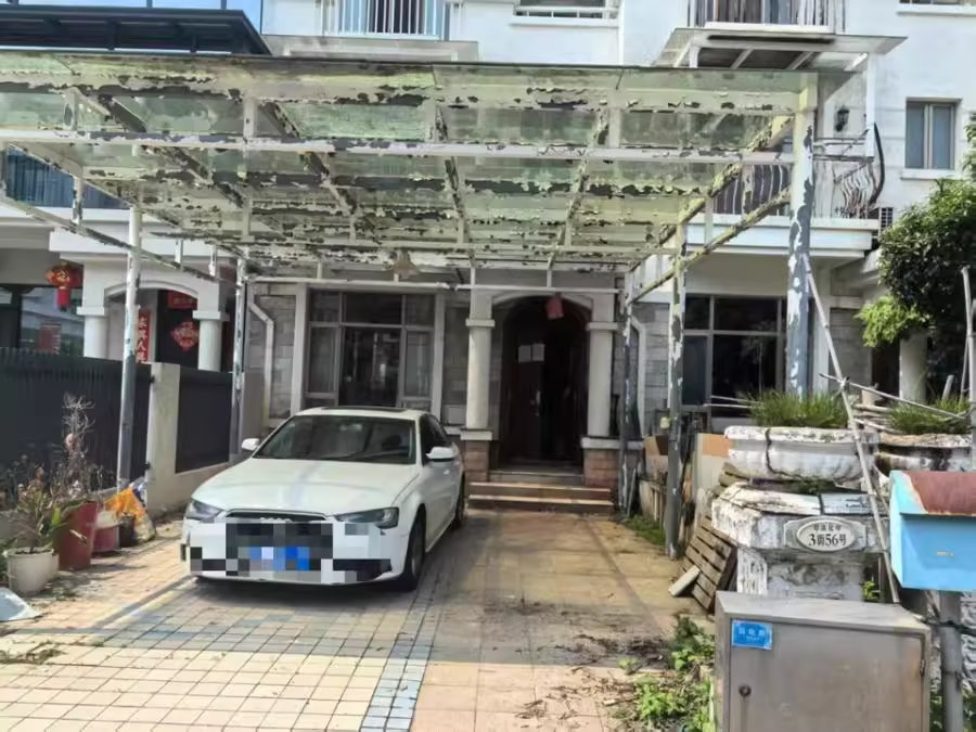 （5.5折 別墅）長(zhǎng)沙碧桂園翠漾花岸三街法拍房38、50、52、56、58、60、62、66號(hào)156室及室內(nèi)物品