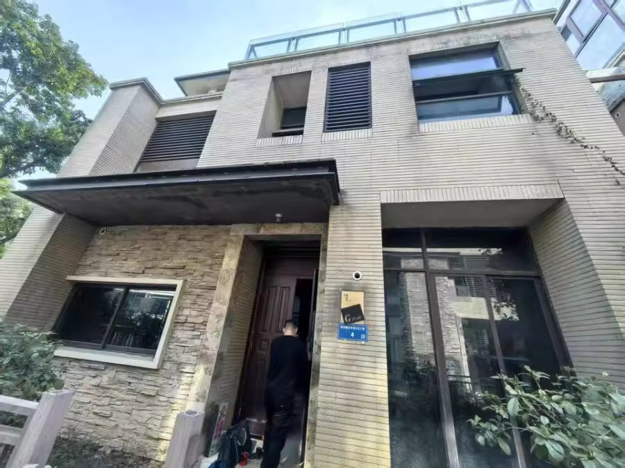 （4折別墅）保利麓谷林語G區(qū)法拍房G27棟104號房