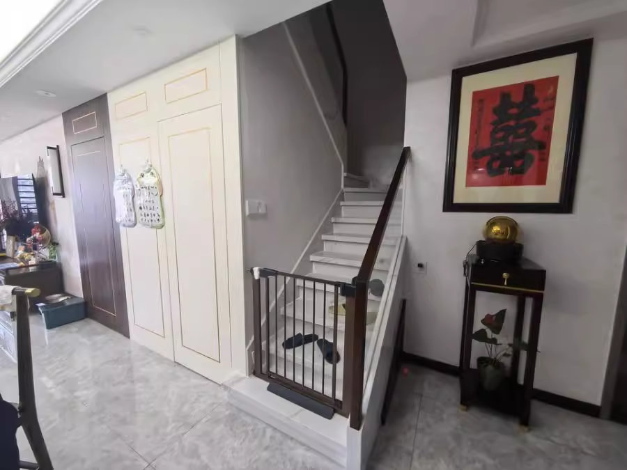 (7.3折 雙學(xué)位)建發(fā)央著法拍房6棟3805室 (7.3折 雙學(xué)位)建發(fā)央著法拍房6棟3805室